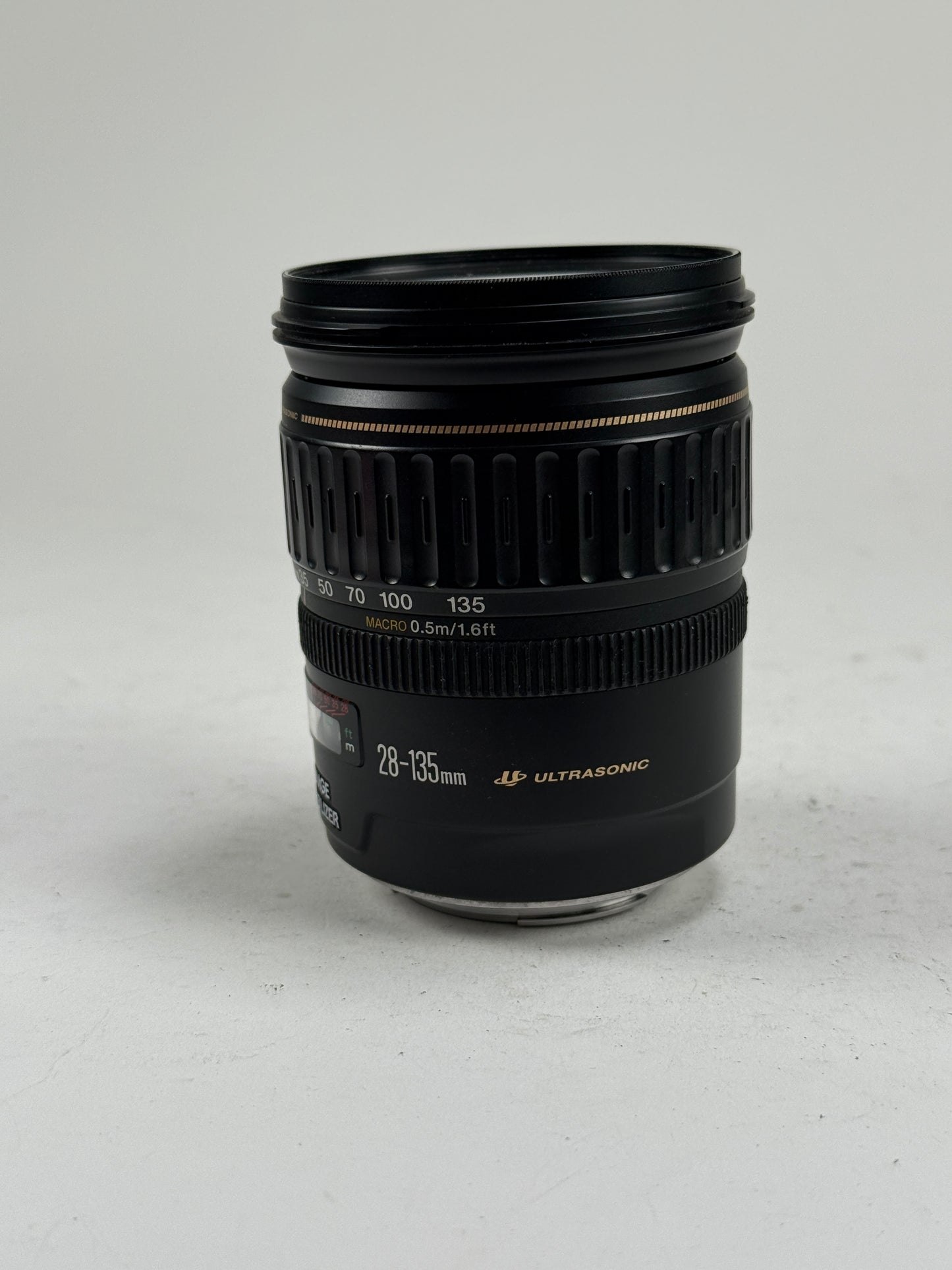 Canon EF 28-135mm f3.5-5.6 IS USM lens