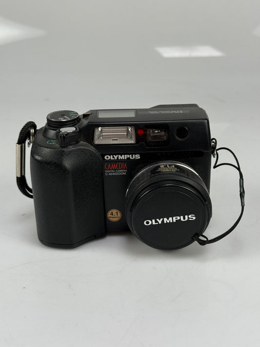 Olympus C4040 Zoom Point and Shoot