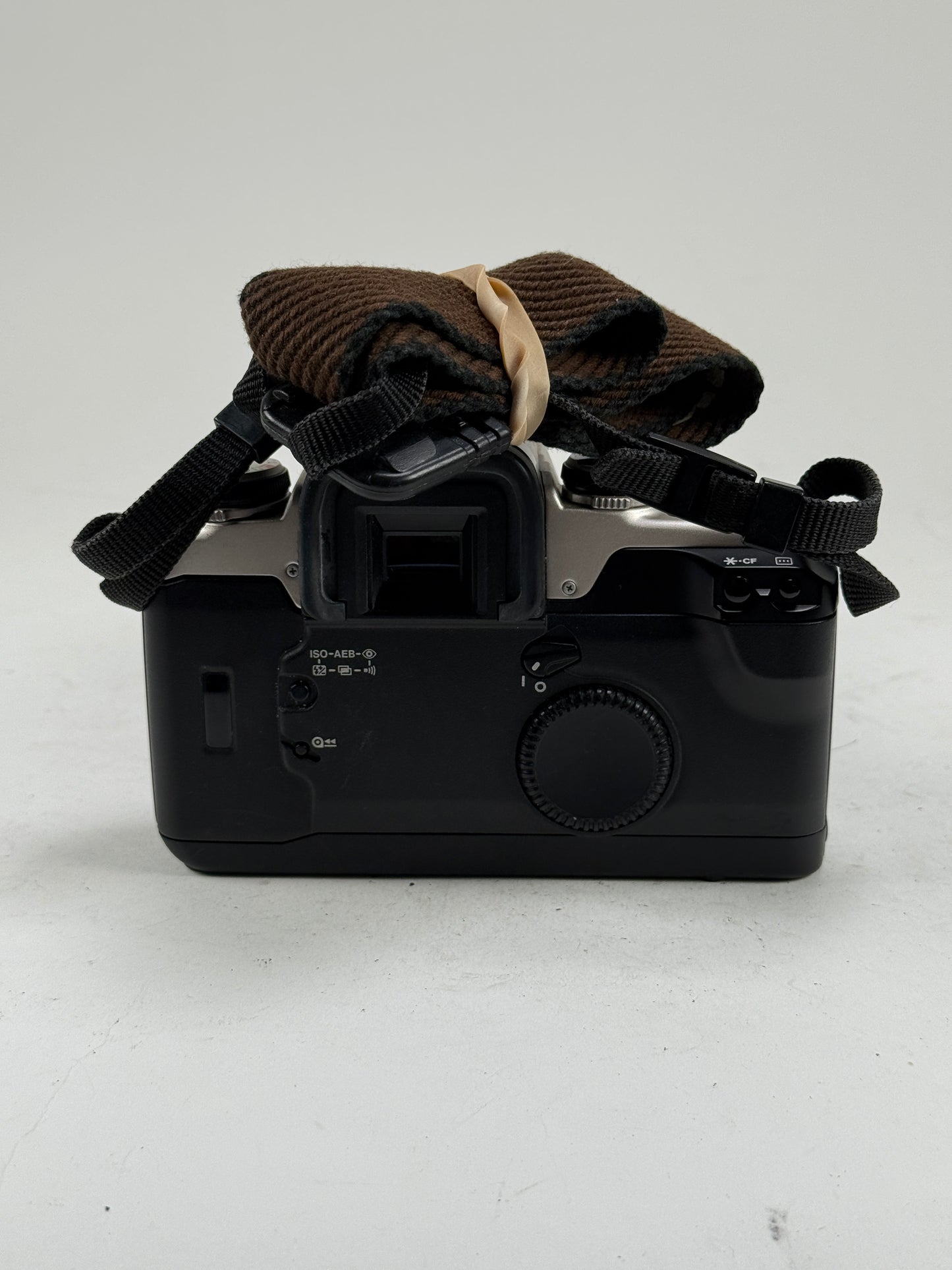 Canon EOS ELAN II Eye Control  Film SLR Camera w/ 28-80mm lens kit