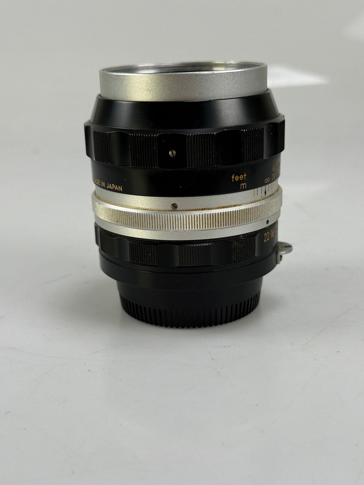 Nikon Nikkor-P 10.5cm 105mm F2.5 Non AI Feet Lens