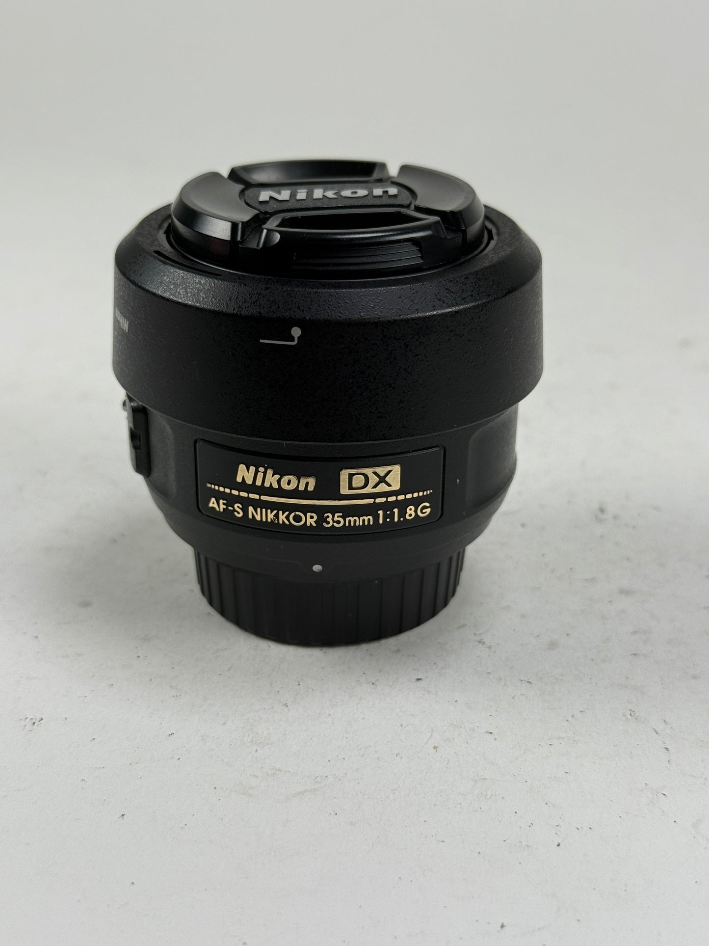 Nikon 35mm f1.8G AF-S DX Lens for Nikon DSLR Cameras