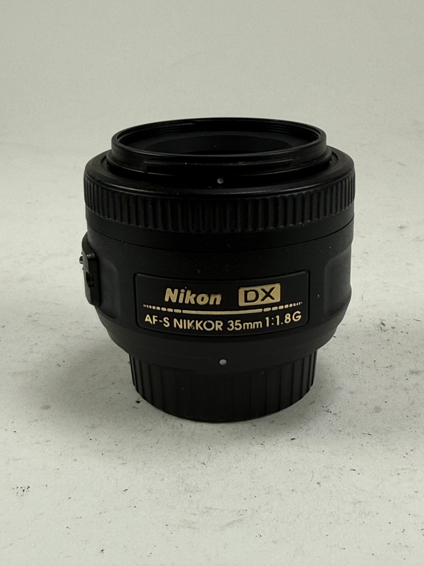 Nikon 35mm f1.8G AF-S DX Lens for Nikon DSLR Cameras