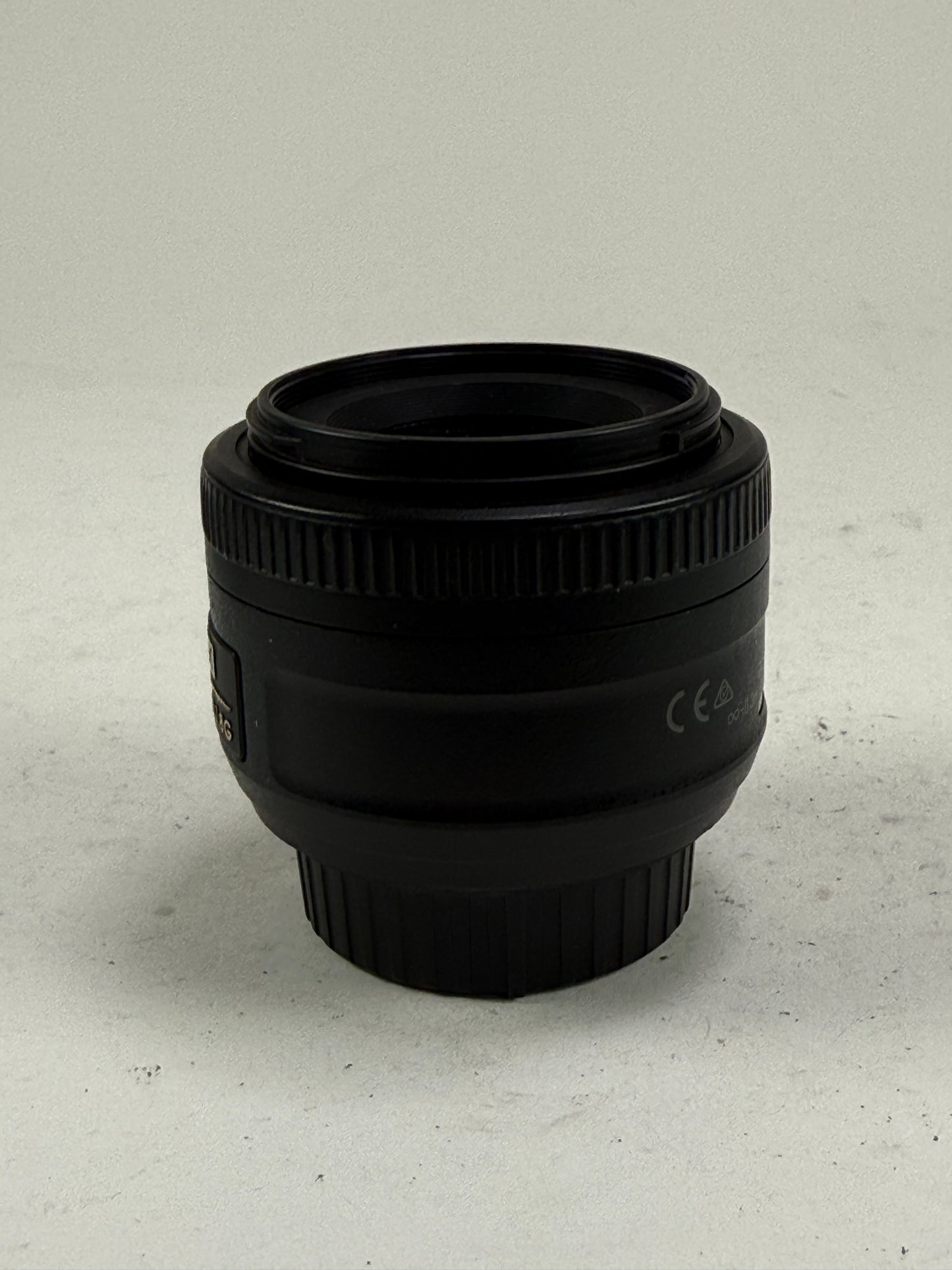 Nikon 35mm f1.8G AF-S DX Lens for Nikon DSLR Cameras