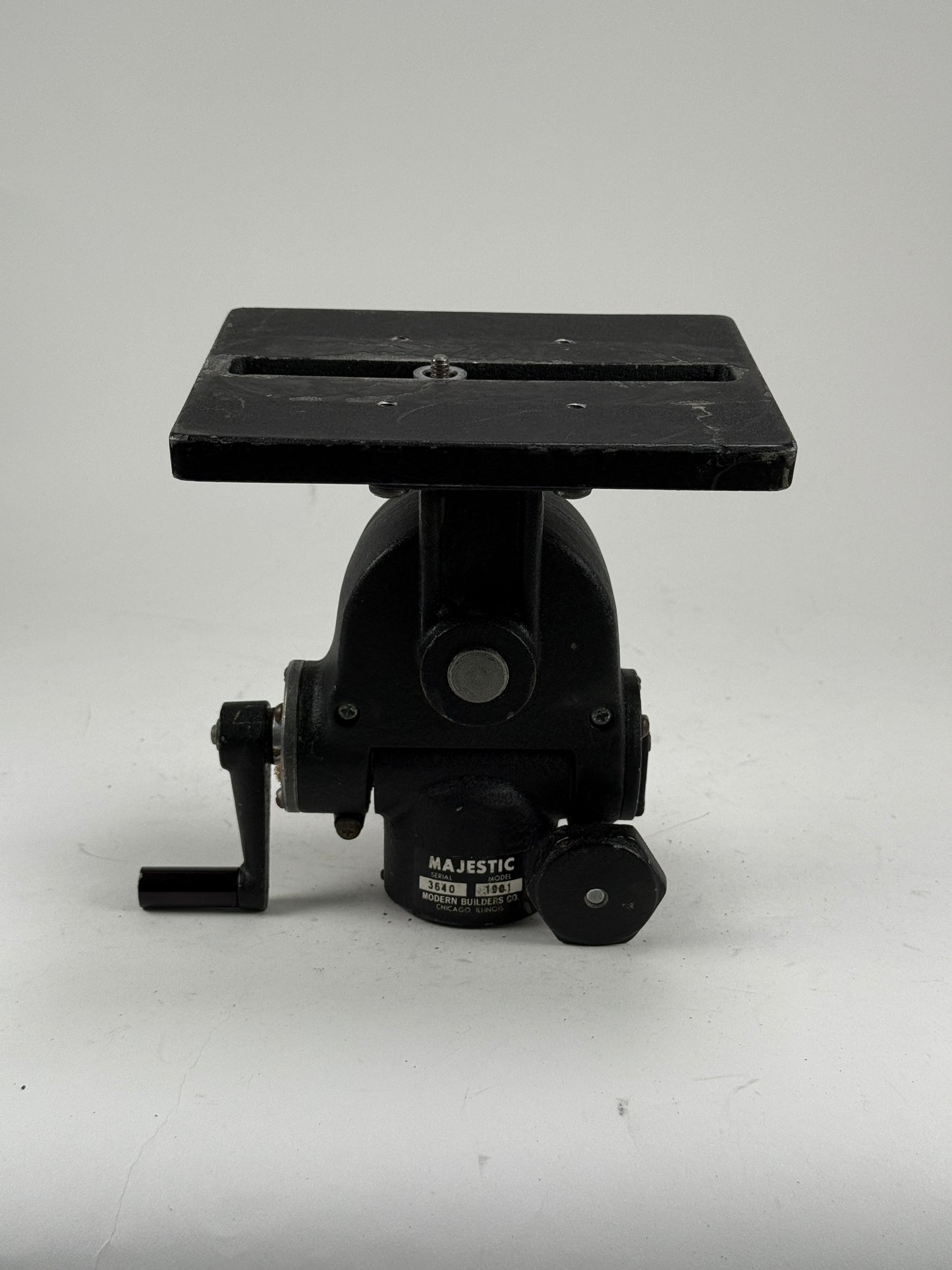 Majestic Model 1901 Heavy Duty Geared Tripod Head