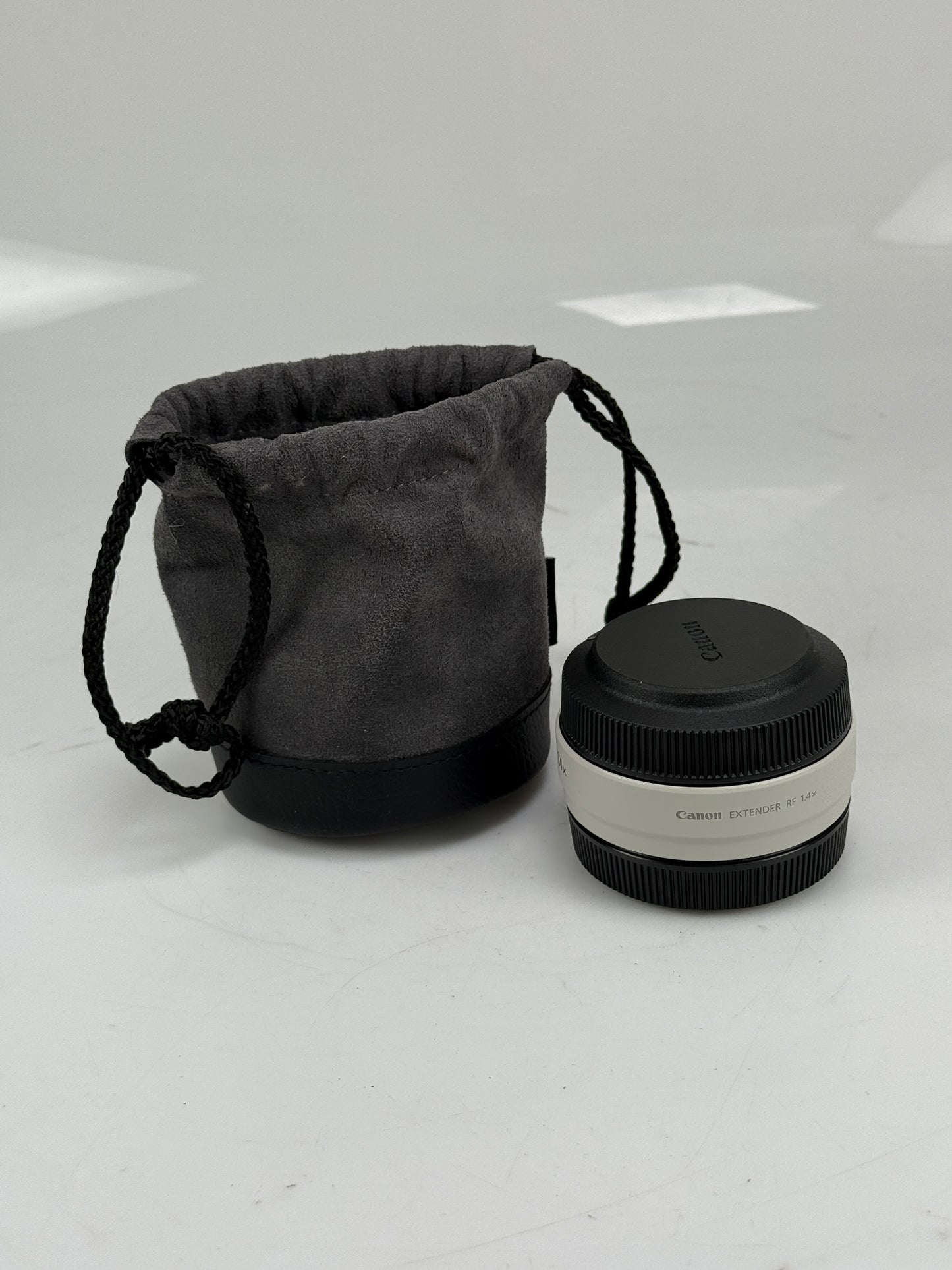 Canon Extender RF 1.4X Teleconverter (Canon RF mount)