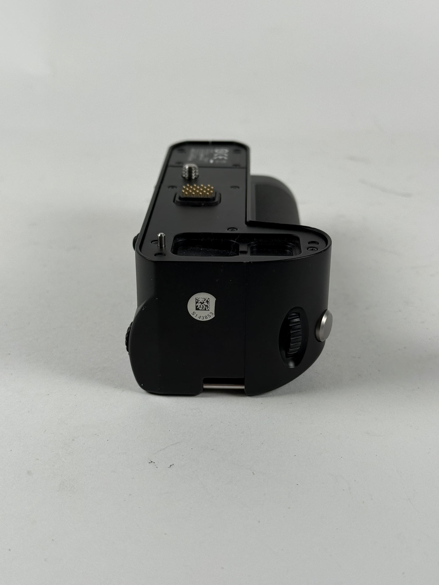 Leica HG-SCL6 Multi-Function Handgrip for SL2 16061