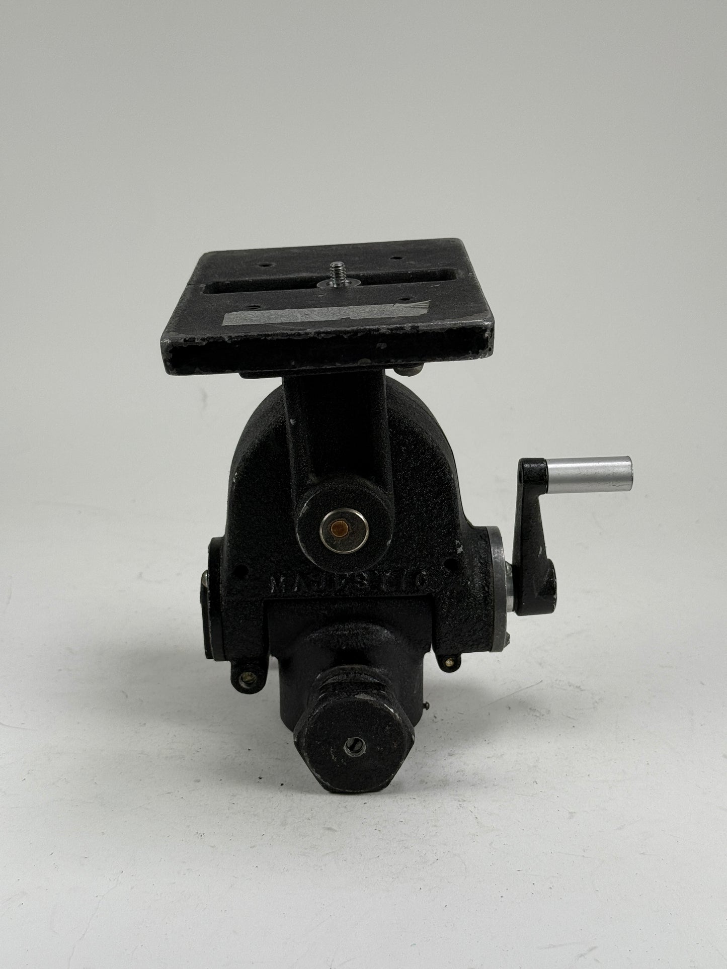 Majestic Model 1901 Heavy Duty Geared Tripod Head