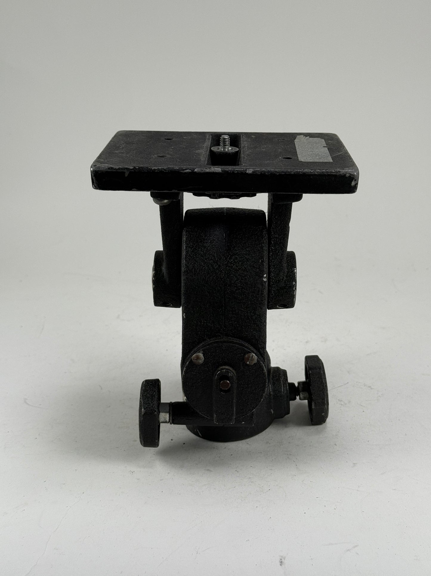 Majestic Model 1901 Heavy Duty Geared Tripod Head