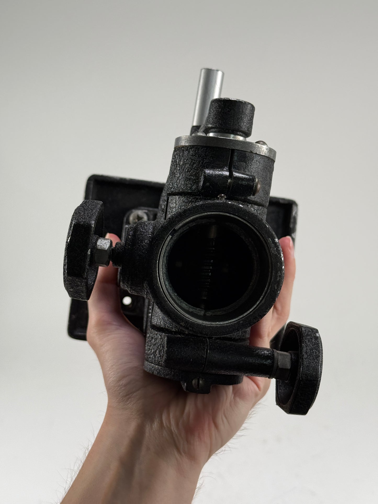 Majestic Model 1901 Heavy Duty Geared Tripod Head
