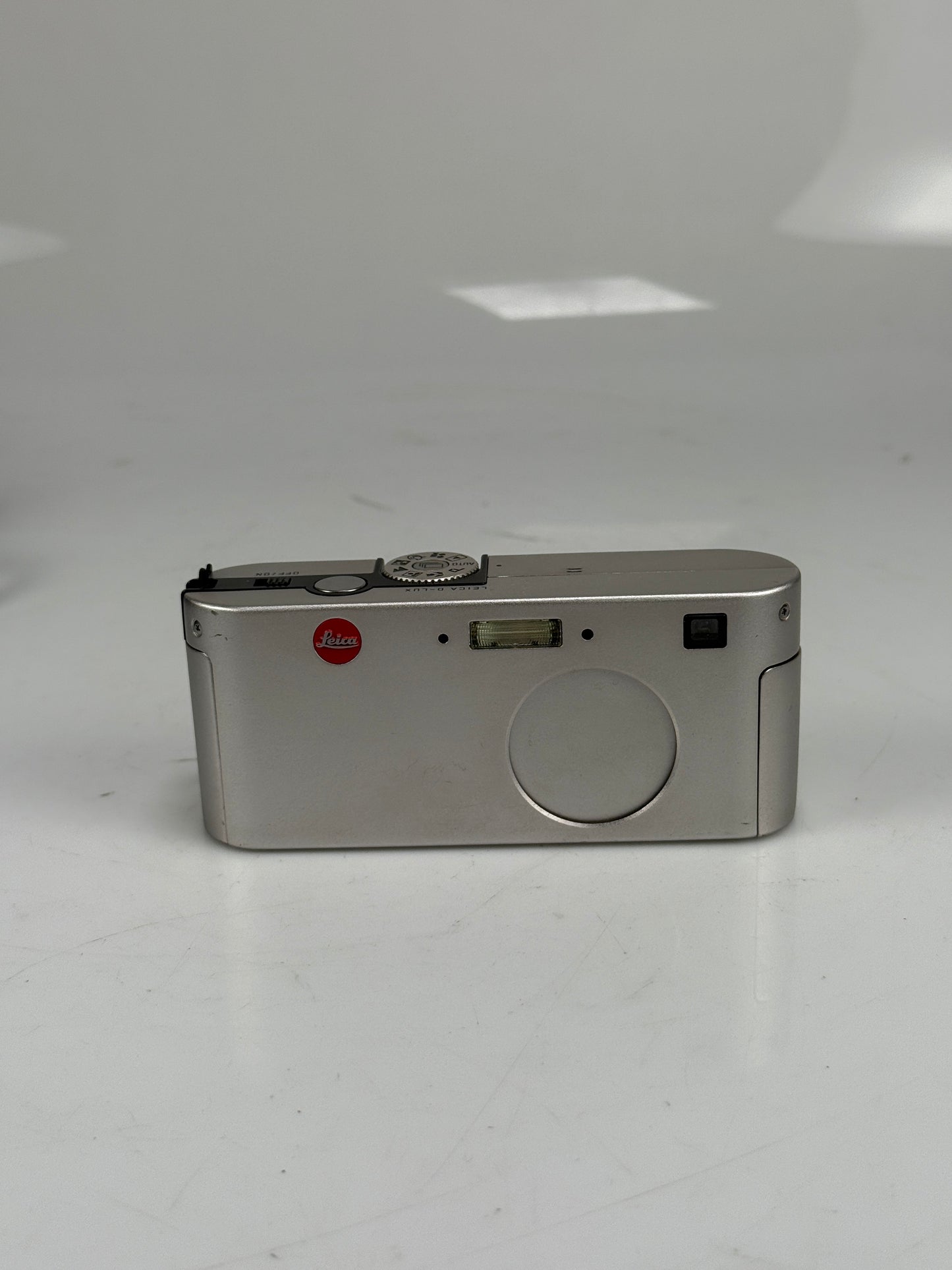 Leica D-Lux 1 original Digital Camera 3.2MP 18236