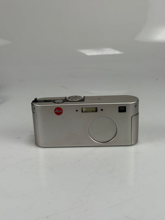 Leica D-Lux 1 original Digital Camera 3.2MP 18236