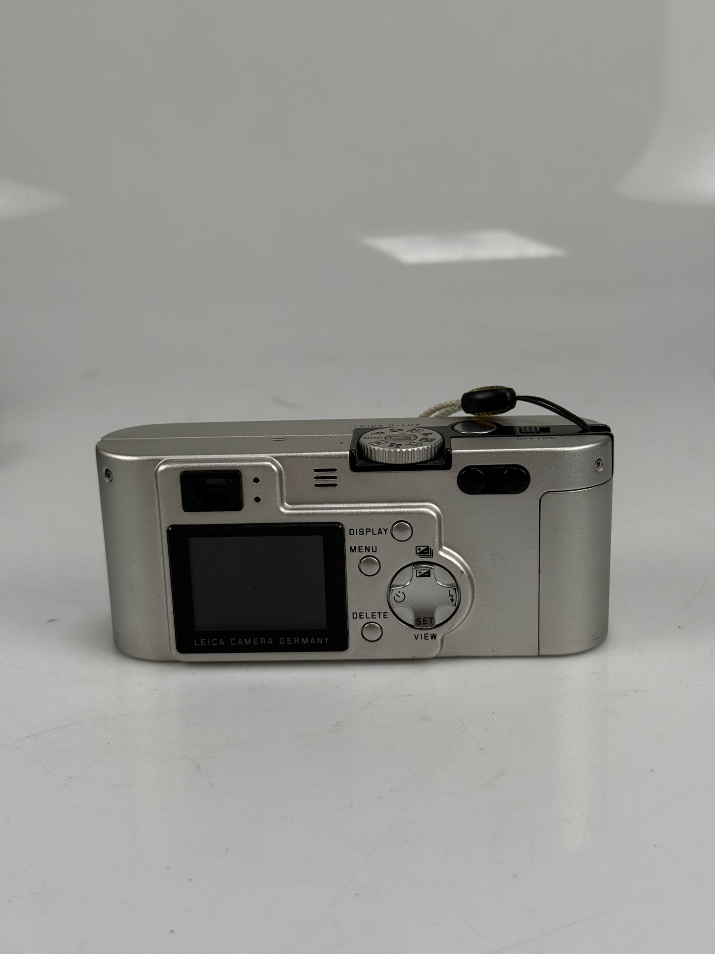 Leica D-Lux 1 original Digital Camera 3.2MP 18236