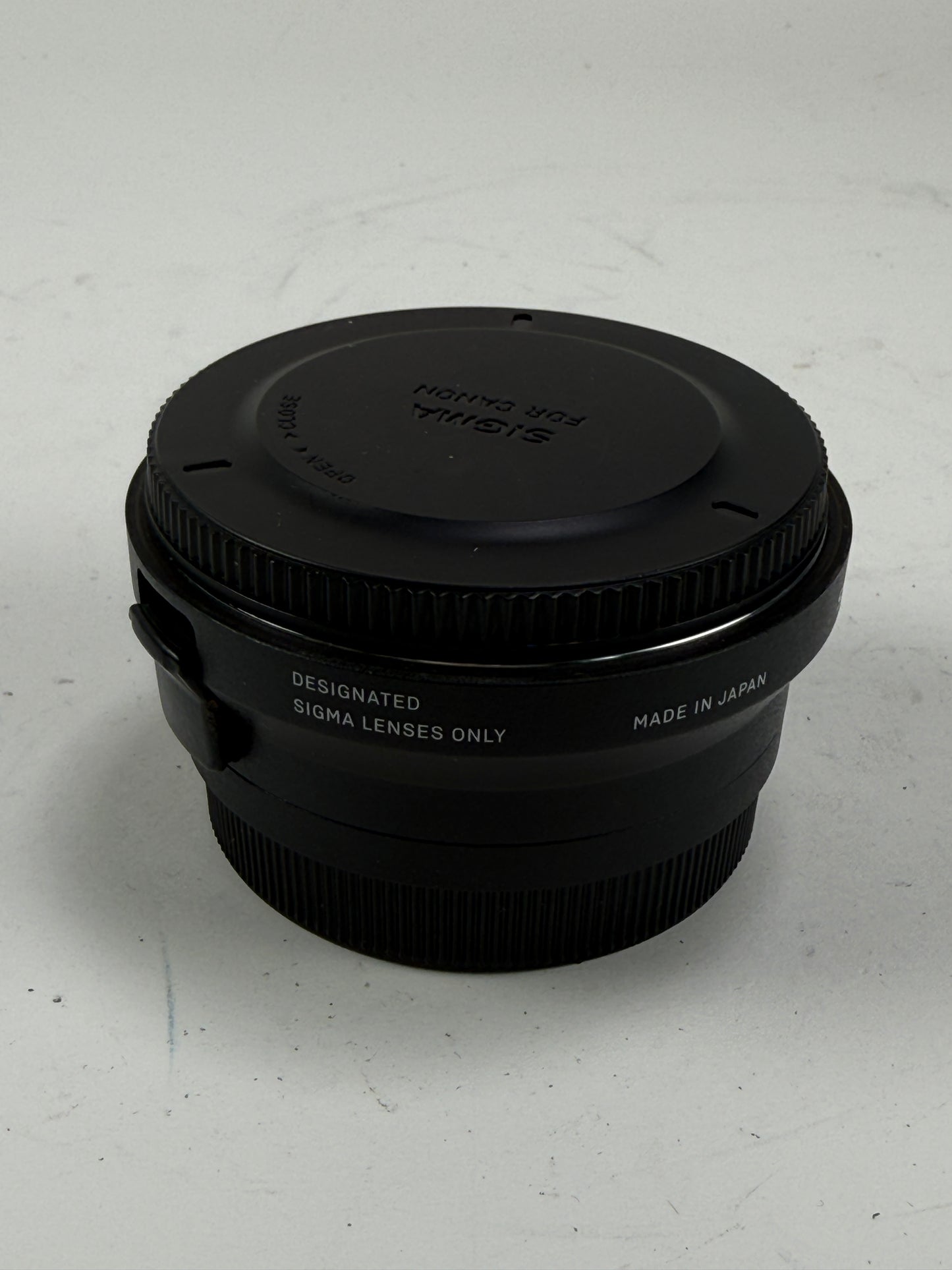 Sigma MC-11 Mount Converter/Lens Adapter (Sigma EF-Mount Lenses to Sony E)