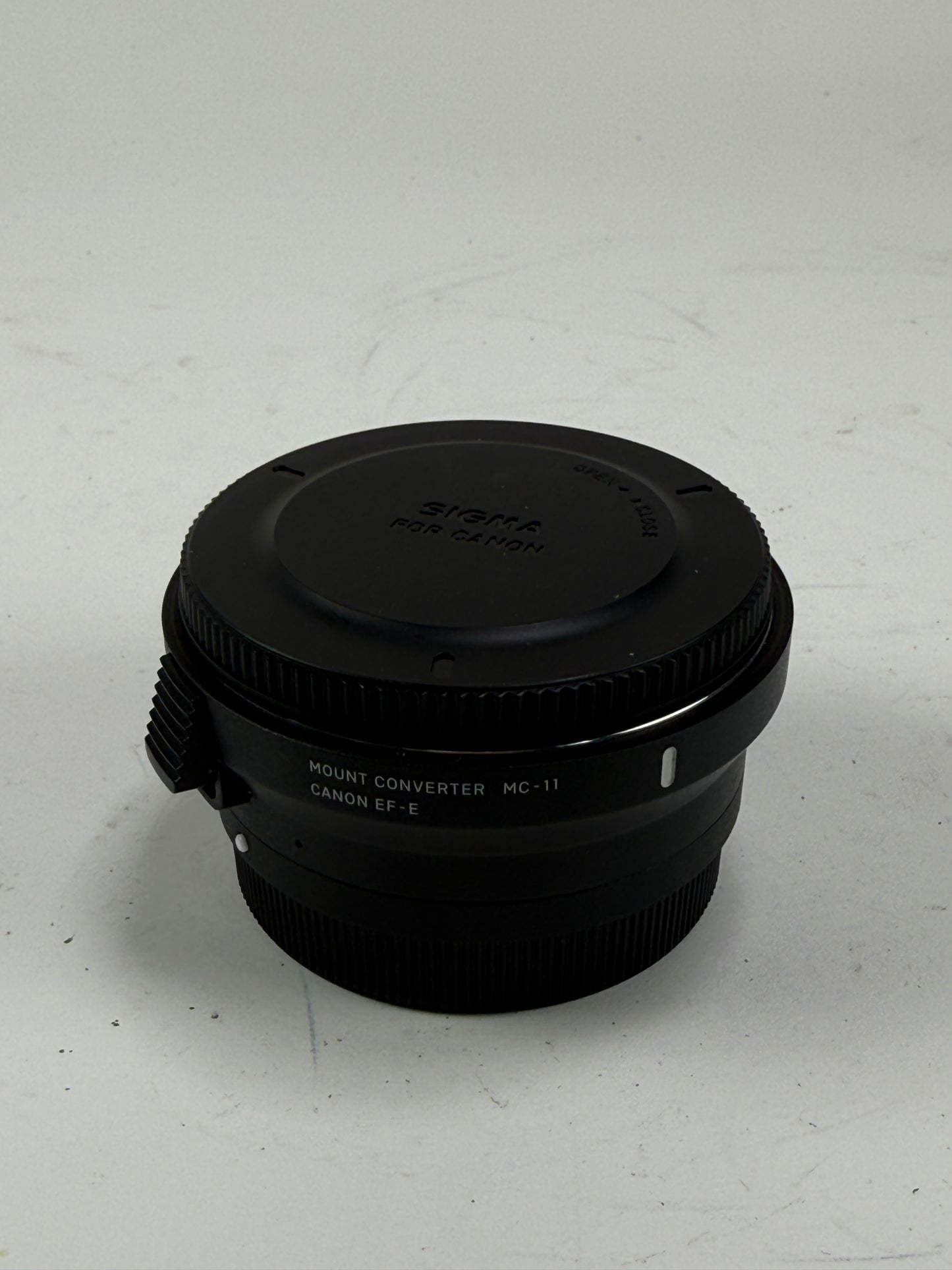 Sigma MC-11 Mount Converter/Lens Adapter (Sigma EF-Mount Lenses to Sony E)