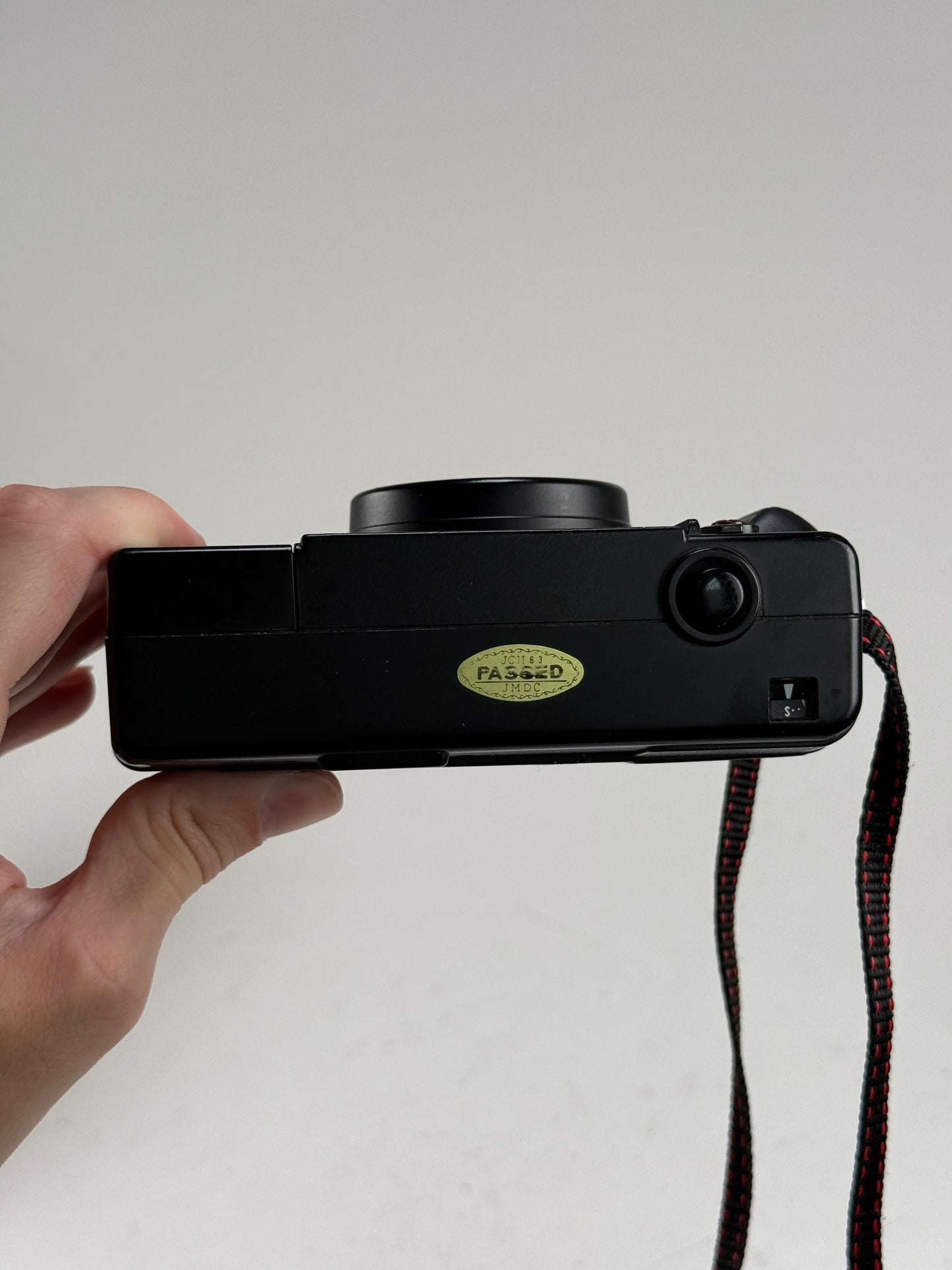 Nikon One Touch / L35AF2 35mm f/2.8 Point & Shoot Film Camera