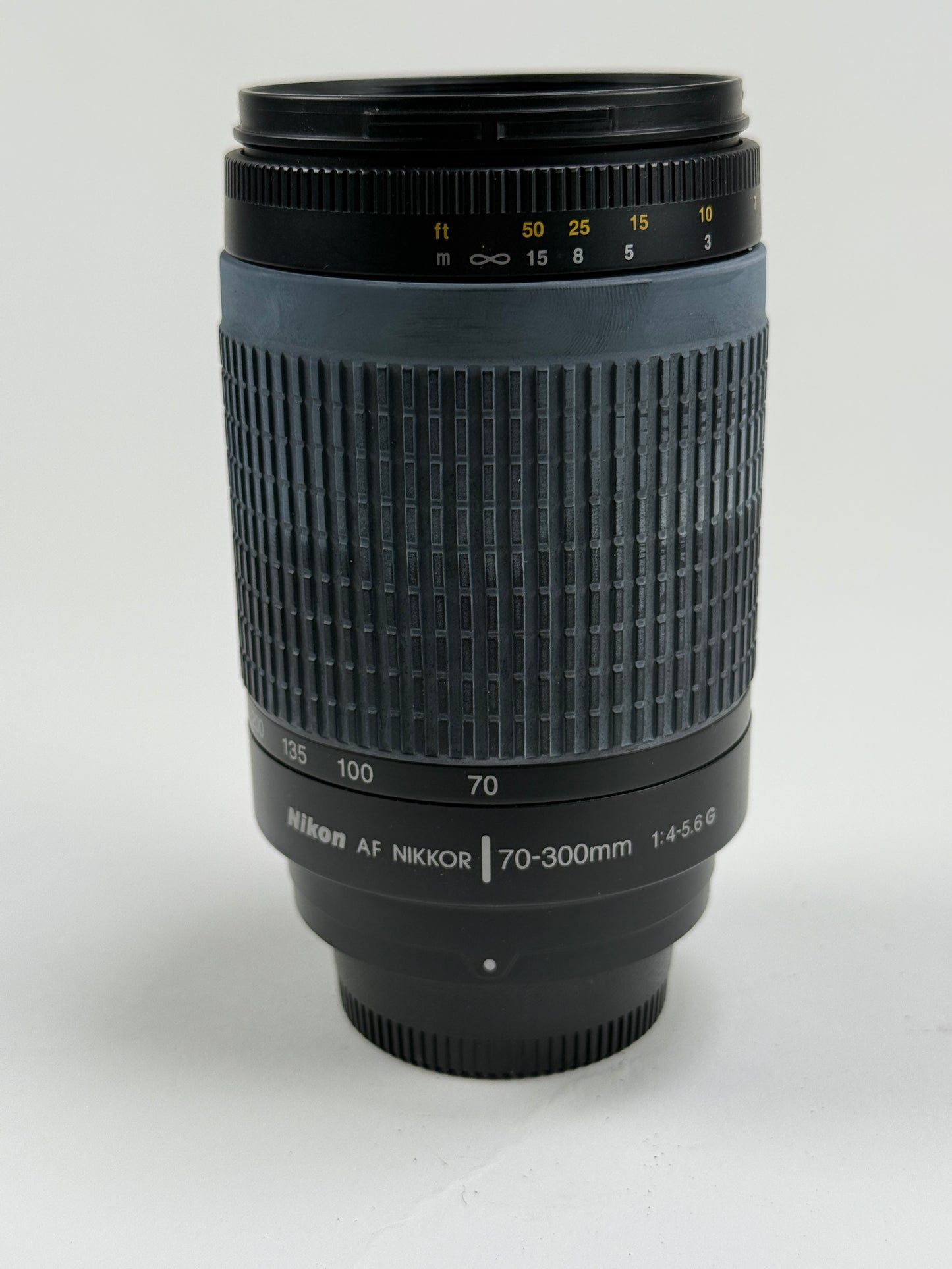 Nikon AF NIKKOR 70-300mm f4-5.6 G Lens