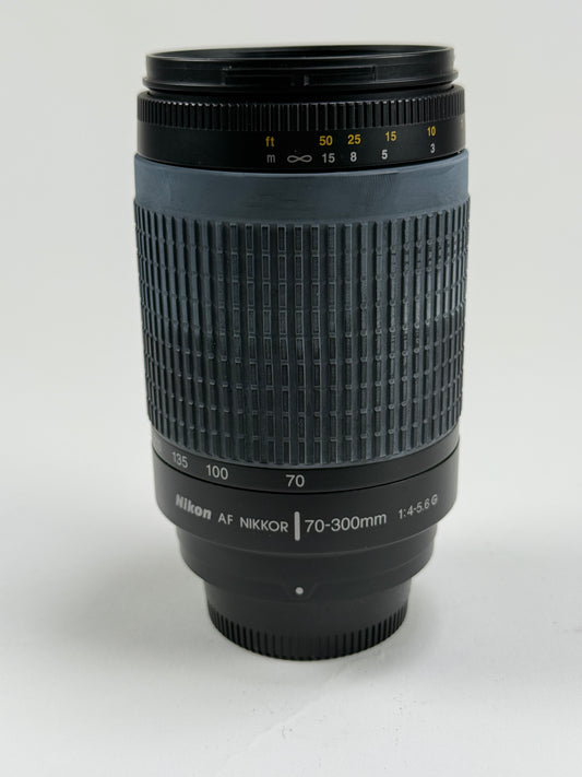 Nikon AF NIKKOR 70-300mm f4-5.6 G Lens