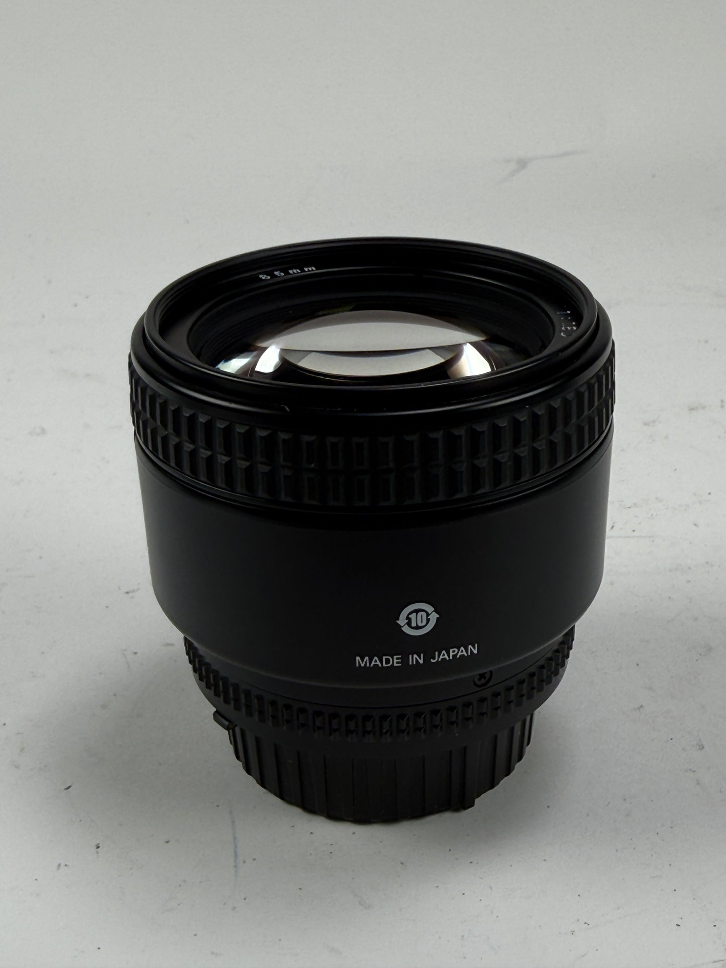 Nikon AF Nikkor 85mm f1.8 D Lens