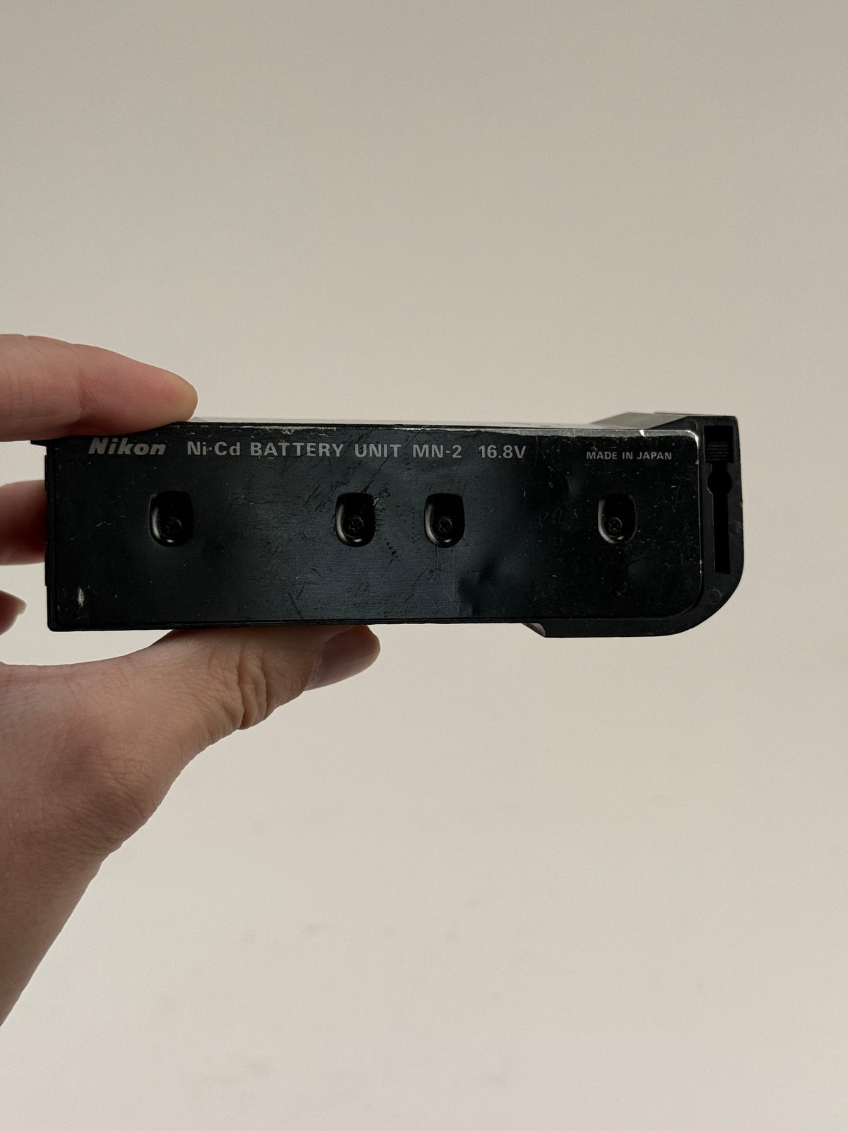 Nikon MN-2 Ni-Cd Battery Unit 16.8V - Untested Parts or Repair
