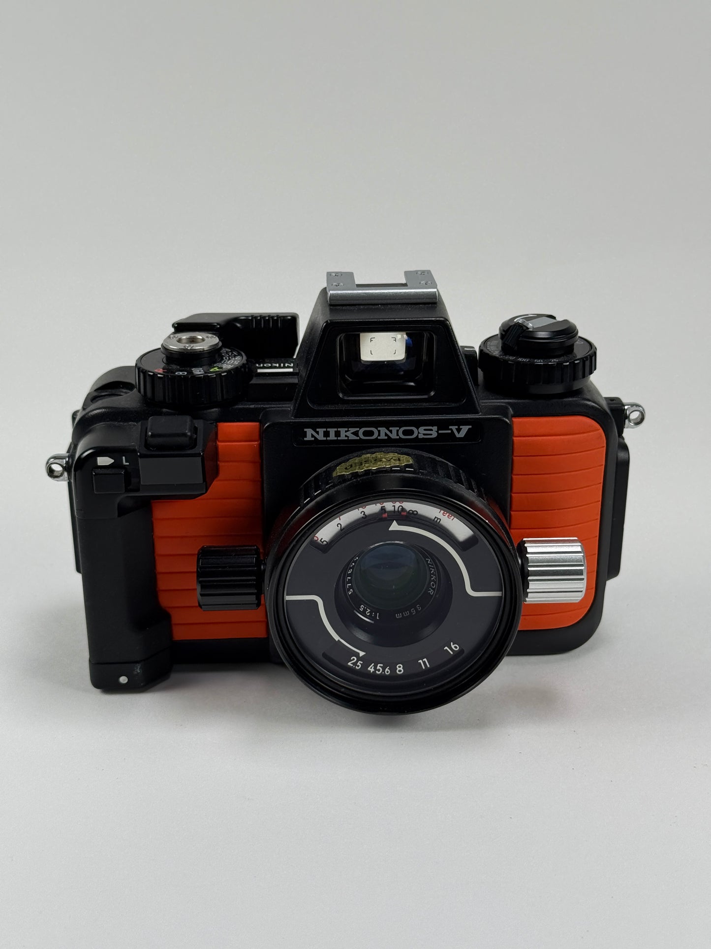 NIKON NIKONOS V Underwater Film Camera 35mm Orange kit with 35mm f2.5