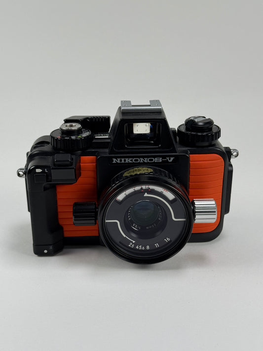 NIKON NIKONOS V Underwater Film Camera 35mm Orange kit with 35mm f2.5