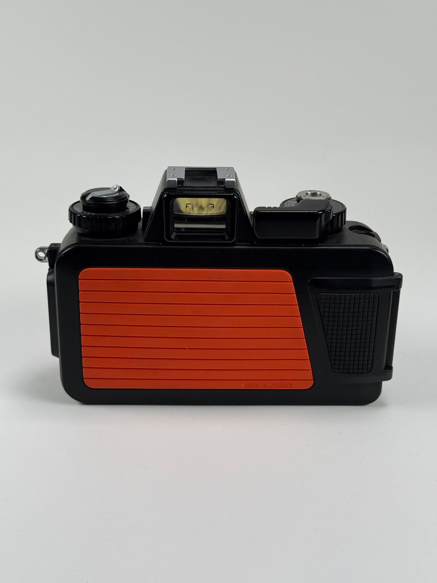 NIKON NIKONOS V Underwater Film Camera 35mm Orange kit with 35mm f2.5