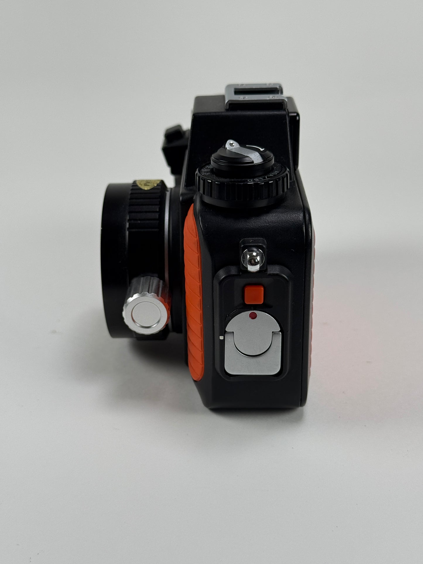 NIKON NIKONOS V Underwater Film Camera 35mm Orange kit with 35mm f2.5