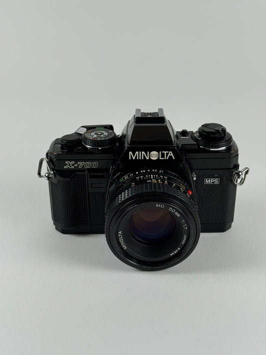 Minolta X-700 SLR Film Camera kit w/ MD 50mm f1.7 lens