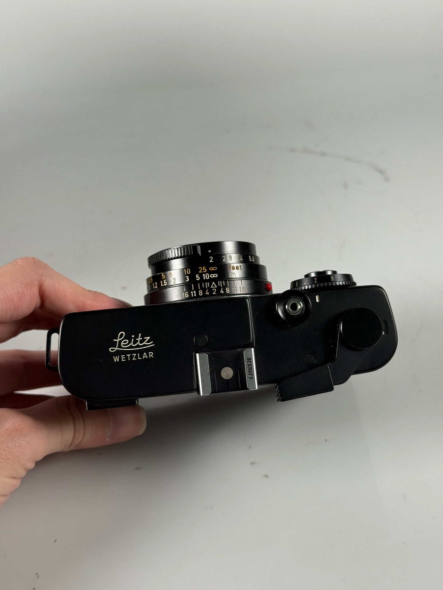 Leica CL Rangfinder film camera with 40mm f2 summicron lens