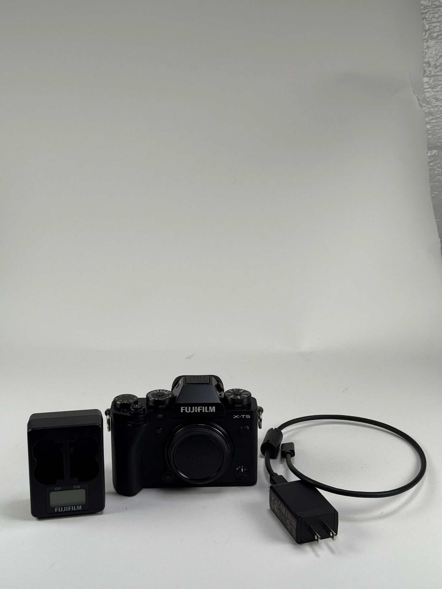 Fujifilm X-T5 40.2MP Mirrorless Camera - Black (Body Only)