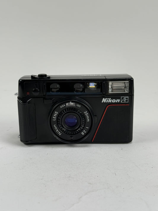 Nikon L35AF L35 AF point & shoot ISO 1000 Film Camera CLAd