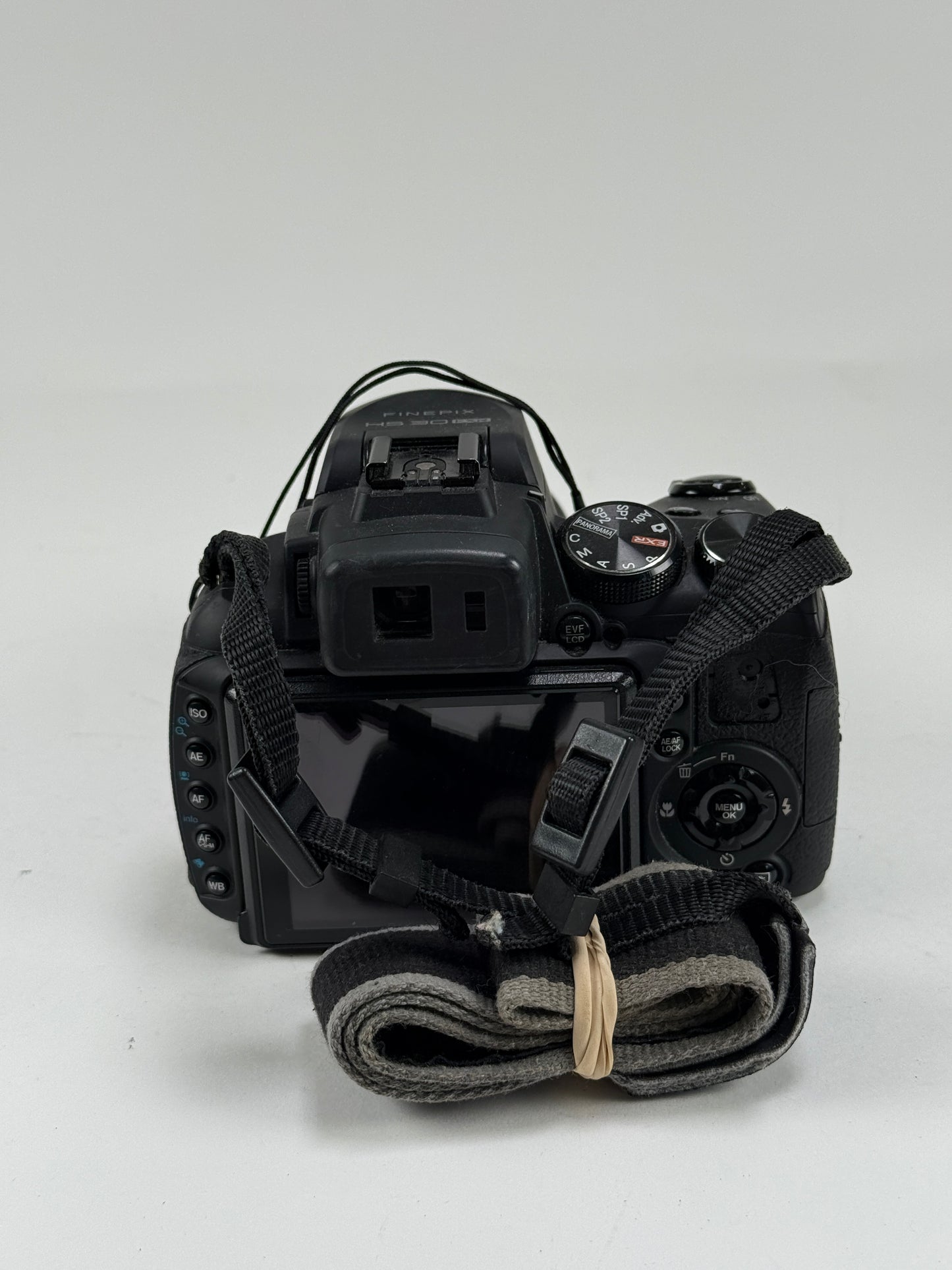 Fuji Fujifilm FinePix HS30EXR Bridge Camera 24-720mm 30x Zoom Lens