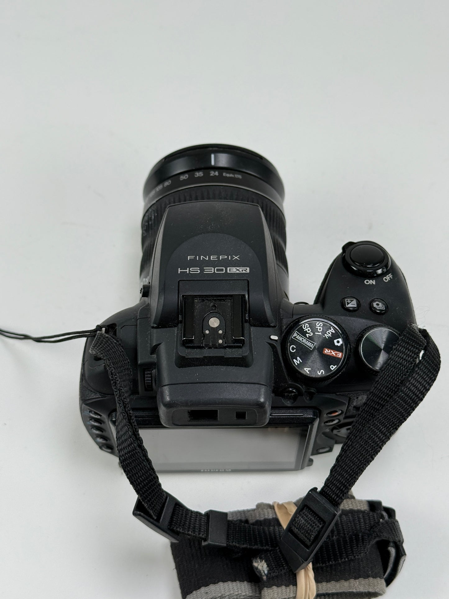 Fuji Fujifilm FinePix HS30EXR Bridge Camera 24-720mm 30x Zoom Lens