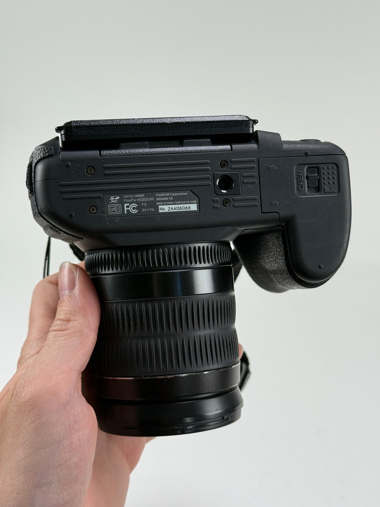 Fuji Fujifilm FinePix HS30EXR Bridge Camera 24-720mm 30x Zoom Lens