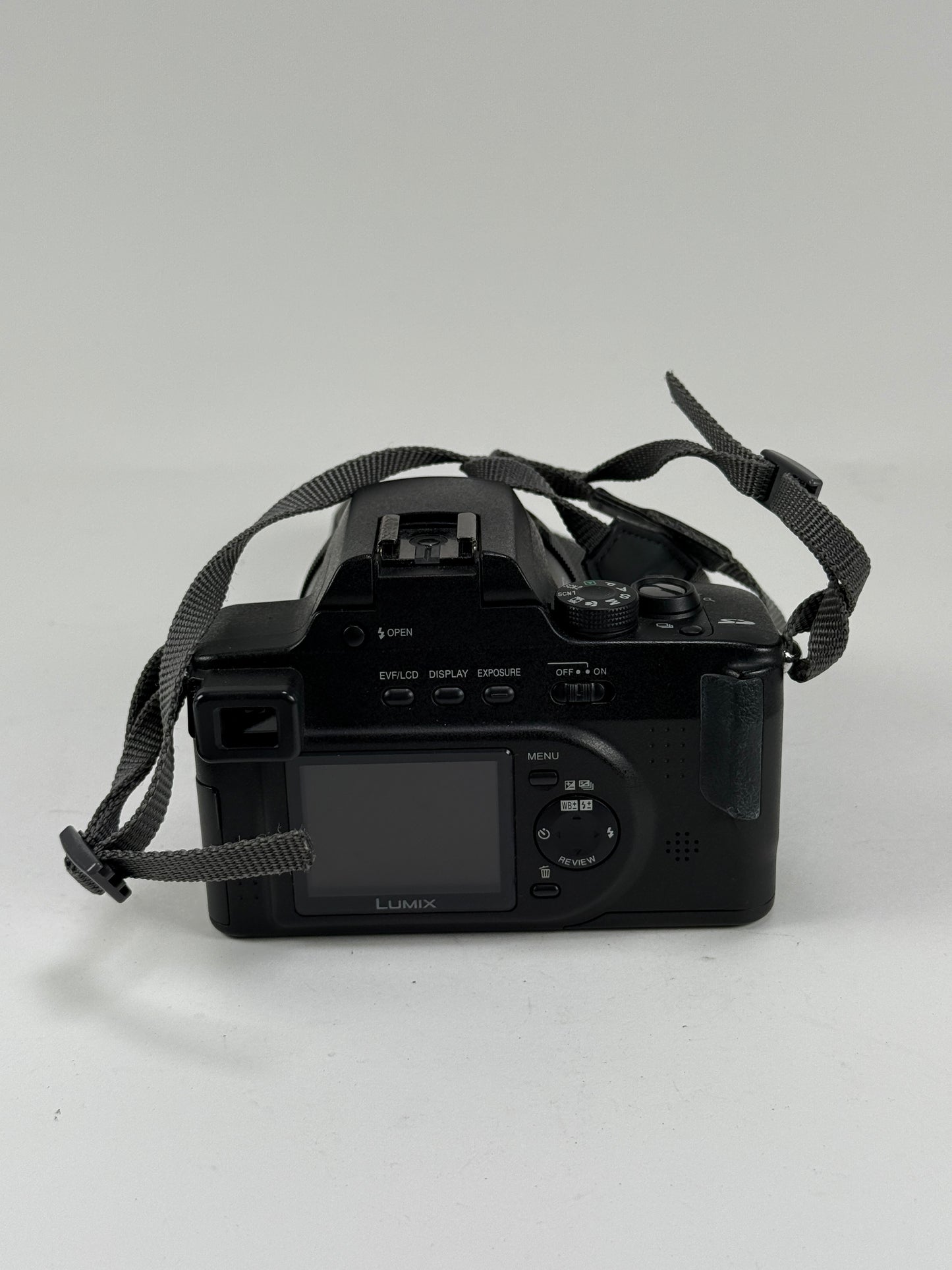 Panasonic Lumix DMC-FZ20 Digital Bridge Camera Working w/ 12x Zoom Lens