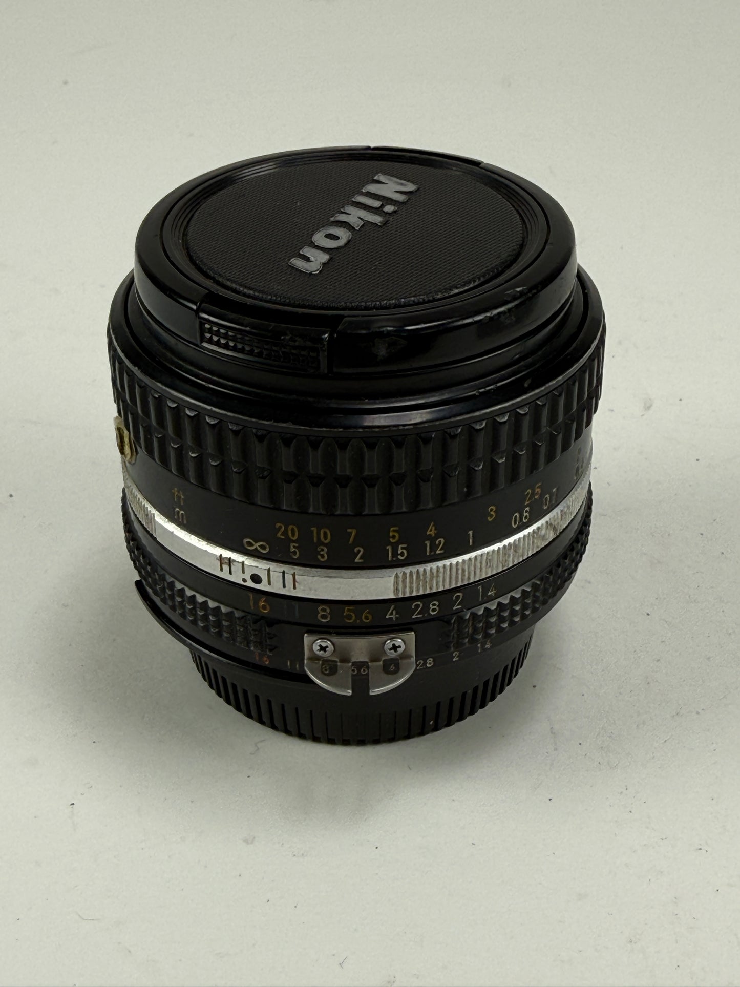 Nikon AIS Nikkor 50mm F1.4 Standard MF Lens