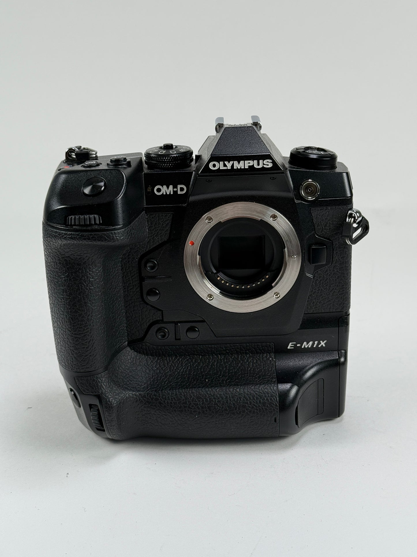 Olympus OM-D E-M1X Mirrorless Digital Camera