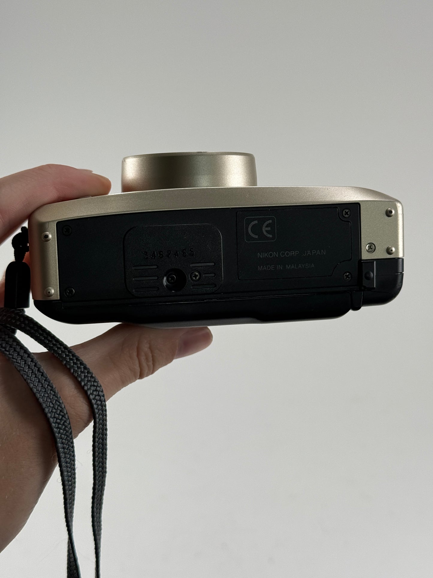 Nikon one Touch zoom 90 Point and Shoot Film Camera with 38-90mm macro Lens