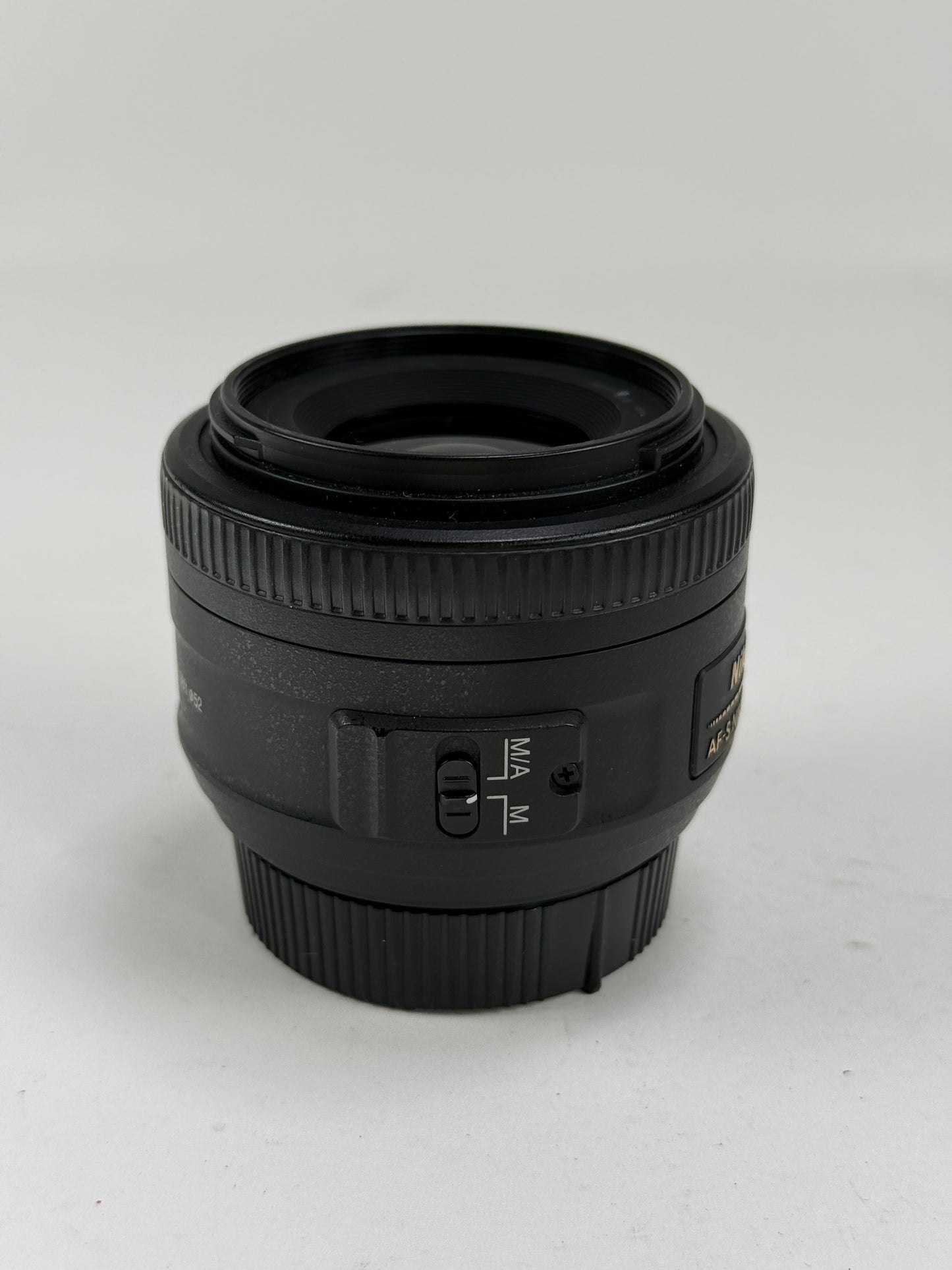 Nikon 35mm f1.8G AF-S DX Lens for Nikon DSLR Cameras