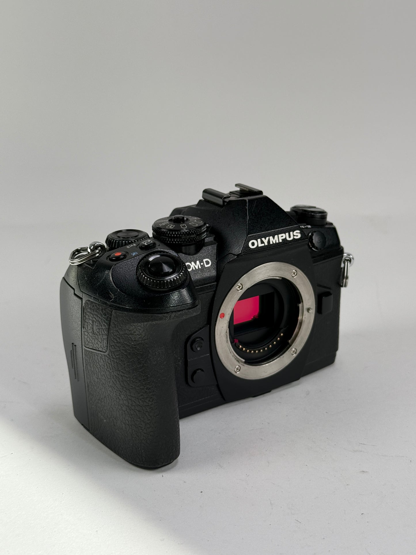 OLYMPUS OM-D E-M1 MarkII 20.3MP Body BLACK