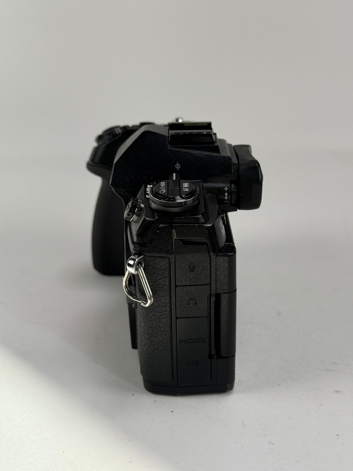 OLYMPUS OM-D E-M1 MarkII 20.3MP Body BLACK