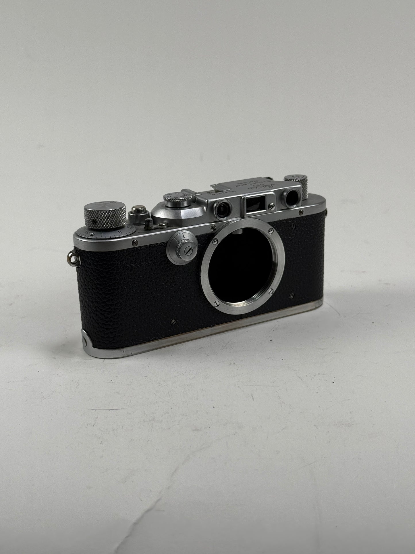 Leica IIIa Model G rangefinder 35mm camera body chrome