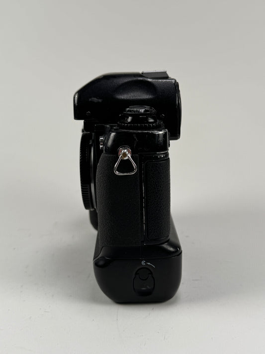 Nikon F5 AF SLR Film Camera Body Heinz Kluetmeier Estate