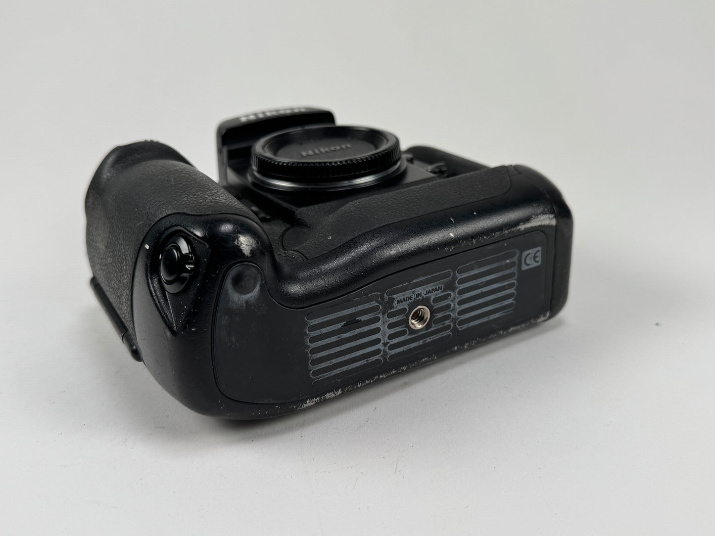Nikon F5 AF SLR Film Camera Body Heinz Kluetmeier Estate