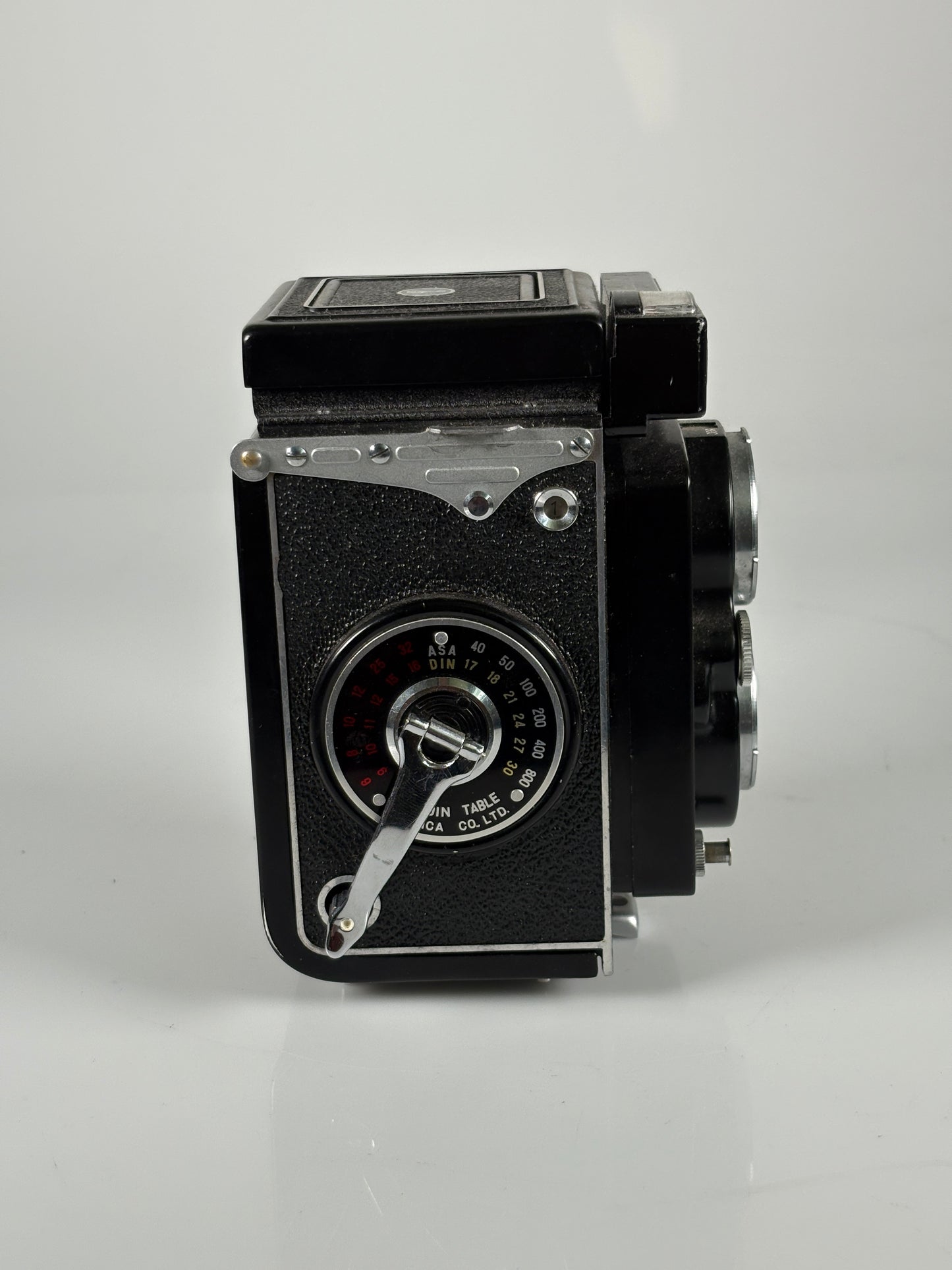 Yashica Mat LM Medium Format 6x6 TLR Camera 80mm f3.5