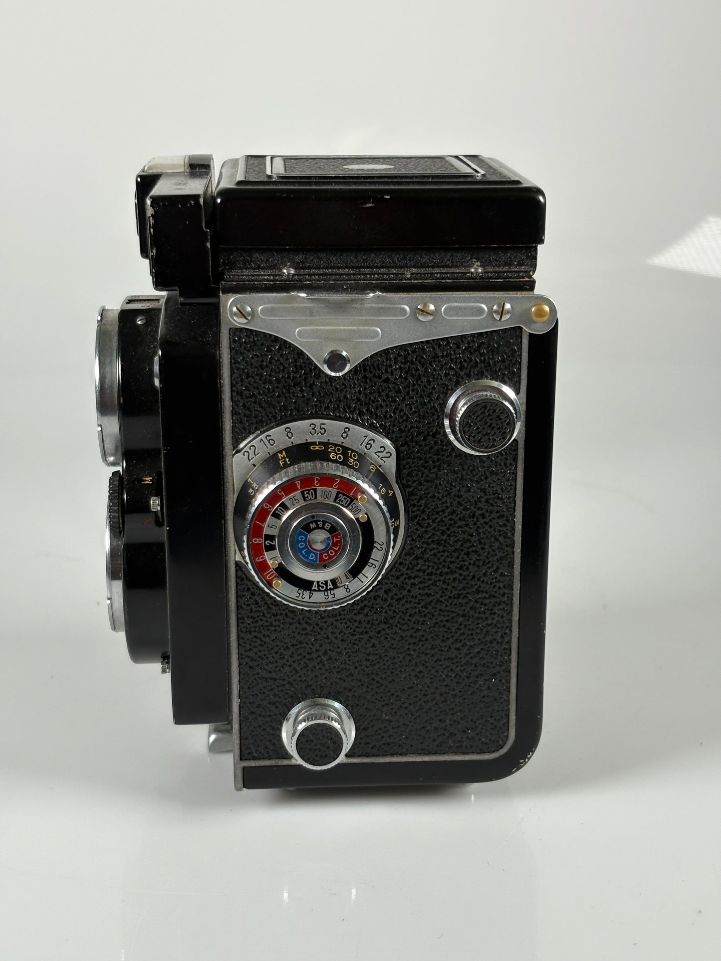 Yashica Mat LM Medium Format 6x6 TLR Camera 80mm f3.5