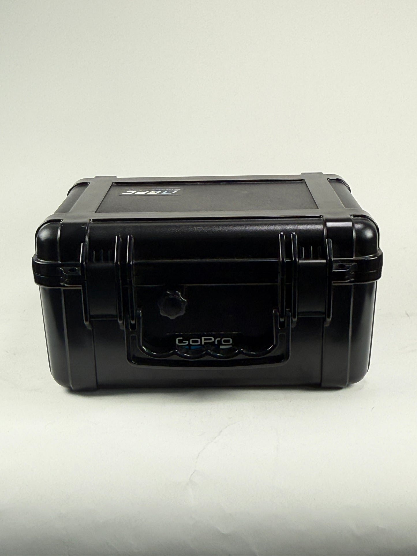 GoPro HERO5 Action Camera kit 3 cameras, case, batteries, charger