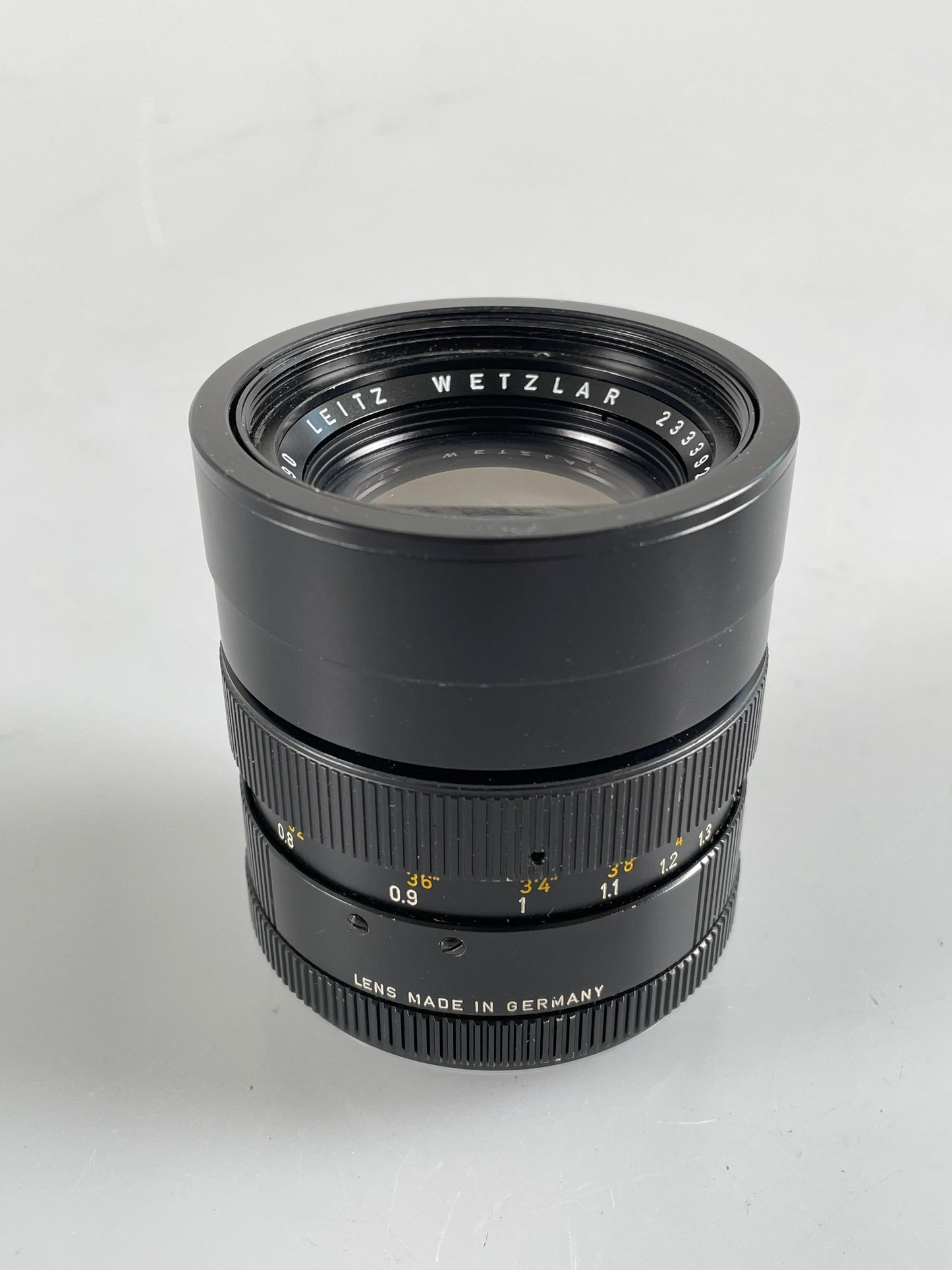 Leica Wetzlar 90mm Elmarit-R f/2.8 2-CAM R Lens