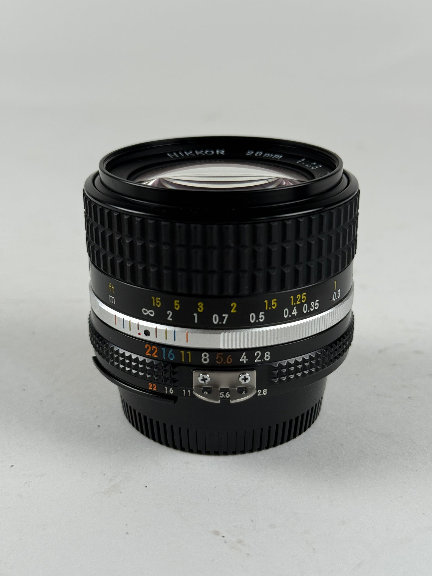 Nikon Ai-s ais Nikkor 28mm f2.8 Wide Angle MF Lens
