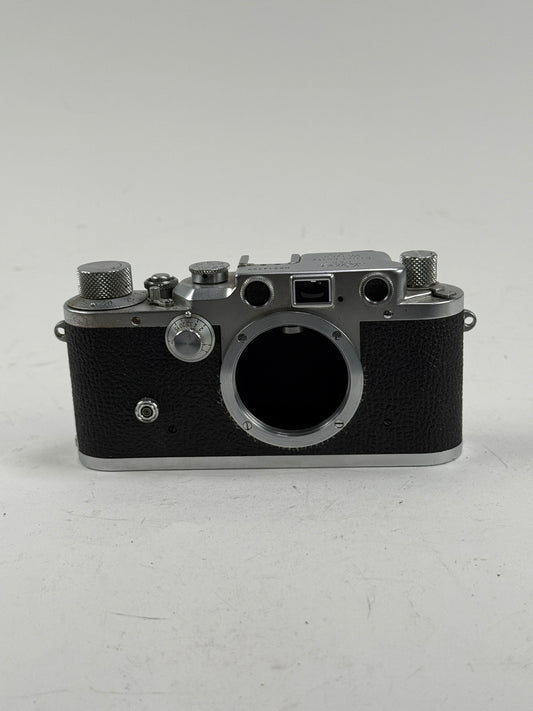 Leica IIIc rangefinder 35mm camera body chrome